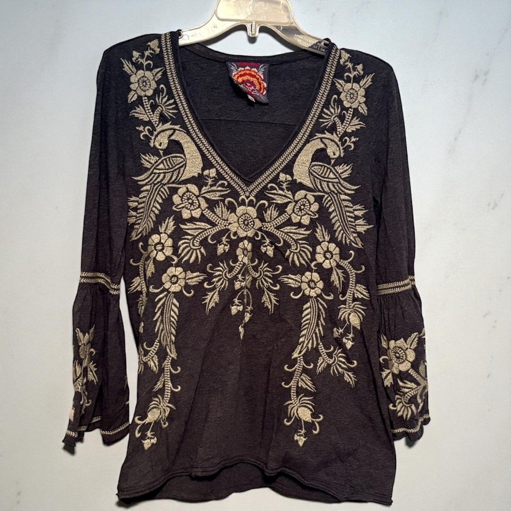 Johnny Was V-Neck Top Gray Cream Bird Embroidery Bell Sleeves Small - Picture 1 of 4